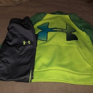 Boys under armour sweats and sweatshirt